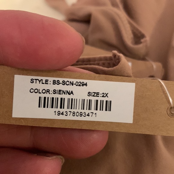 SKIMS (Sienna-NWT) FITS EVERYBODY SQUARE NECK BODYSUIT - Picture 6 of 7